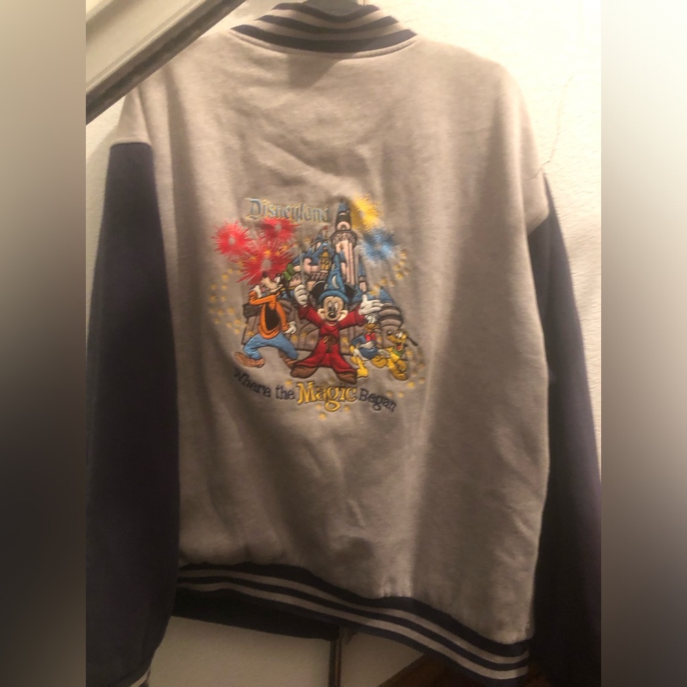 🎠Disneyland  Mickey Mouse Varsity Jacket- 170A $80 or $65 w/offer